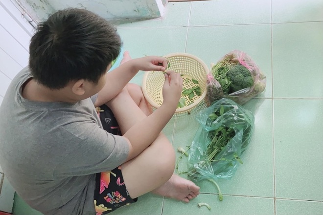 1/6 của thiếu nhi TPHCM trong thời kỳ giãn cách vì dịch Covid-19 - 4 1/6 của thiếu nhi TPHCM trong thời kỳ giãn cách vì dịch Covid-19 - 4
