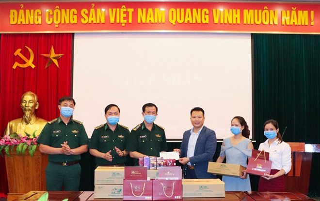 Eco Siberia Việt Nam ủng hộ Quỹ phòng chống Covid-19 của TP Hà Nội - 3 Eco Siberia Việt Nam ủng hộ Quỹ phòng chống Covid-19 của TP Hà Nội - 3