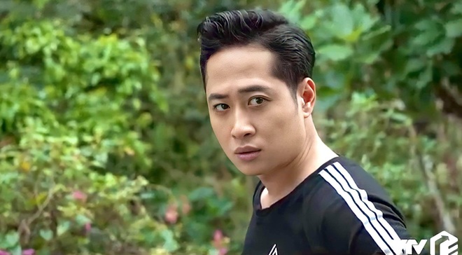 Khán giả không ngừng gọi tên Hải bóng bẩy khi Mạnh Hưng vào vai diễn mới - 2 Khán giả không ngừng gọi tên Hải bóng bẩy khi Mạnh Hưng vào vai diễn mới - 2