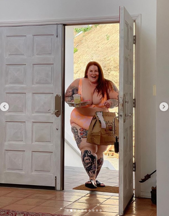 Nặng hơn 100 kg, người mẫu Tess Holliday vẫn tự tin diện đồ gợi cảm - 3 Nặng hơn 100 kg, người mẫu Tess Holliday vẫn tự tin diện đồ gợi cảm - 3