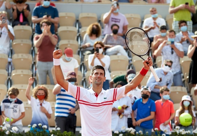 Nadal thắng ngọt ngào trong ngày sinh nhật, Federer và Djokovic đi tiếp - 4 Nadal thắng ngọt ngào trong ngày sinh nhật, Federer và Djokovic đi tiếp - 4