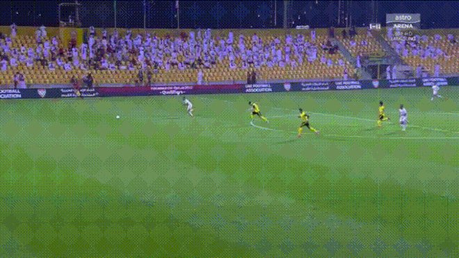 UAE 4-0 Malaysia: Cú đúp trong hai phút bù giờ - 4 UAE 4-0 Malaysia: Cú đúp trong hai phút bù giờ - 4