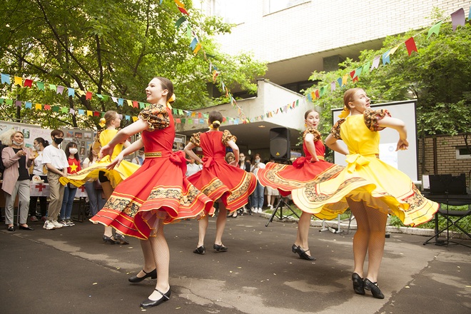 Du học sinh Việt Nam rực rỡ trong ngày hội Văn hóa quốc tế tại Nga - 6