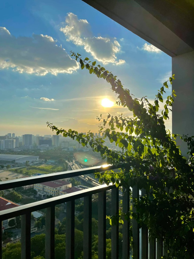 Hoa hậu Kỳ Duyên làm nông dân trong căn hộ cao cấp - 10 Hoa hậu Kỳ Duyên làm nông dân trong căn hộ cao cấp - 10