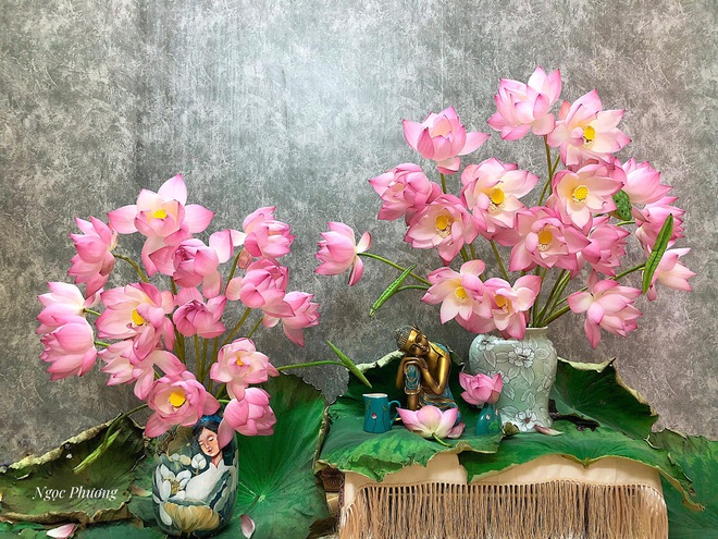 Yêu thích hương hoa mùa hạ, cô giáo Hà Nội mang cả đầm sen vào nhà - 3