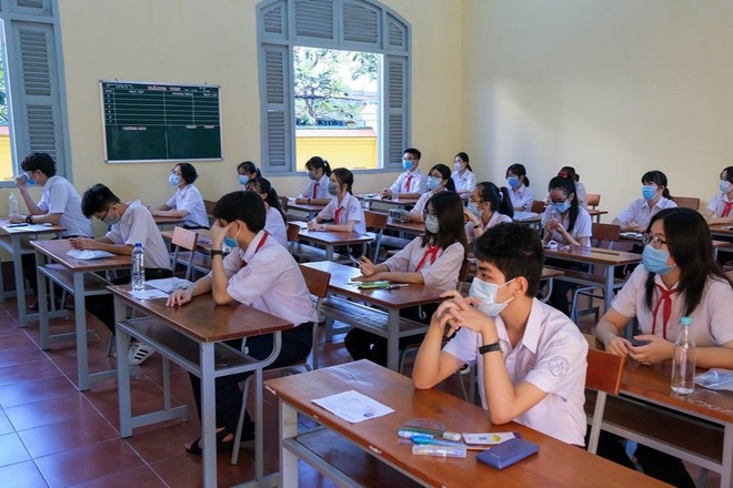 Tuyển sinh lớp 10 TP Cần Thơ: Thí sinh vui vì đề toán, ngoại ngữ dễ thở - 3 Tuyển sinh lớp 10 TP Cần Thơ: Thí sinh vui vì đề toán, ngoại ngữ dễ thở - 3