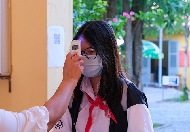 Tuyển sinh lớp 10 TP Cần Thơ: Thí sinh vui vì đề toán, ngoại ngữ dễ thở - 1 Tuyển sinh lớp 10 TP Cần Thơ: Thí sinh vui vì đề toán, ngoại ngữ dễ thở - 1