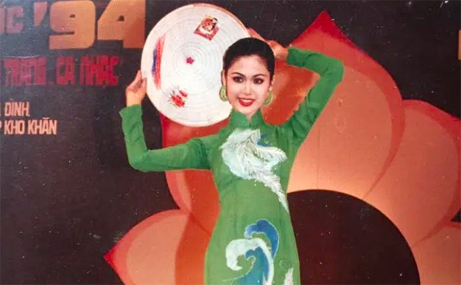 Hoa hậu Thu Thủy ngoài đời và những phát ngôn trên Facebook rất khác nhau - 3 Hoa hậu Thu Thủy ngoài đời và những phát ngôn trên Facebook rất khác nhau - 3