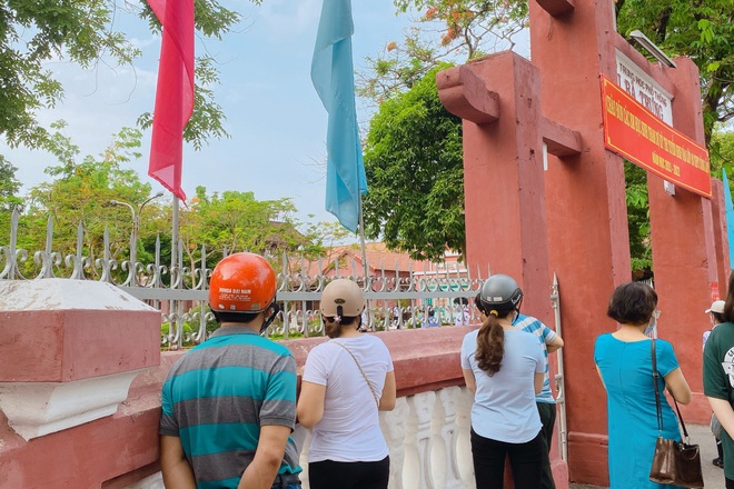Hơn 5.000 học sinh Thừa Thiên Huế dự thi vào lớp 10 - 8 Hơn 5.000 học sinh Thừa Thiên Huế dự thi vào lớp 10 - 8