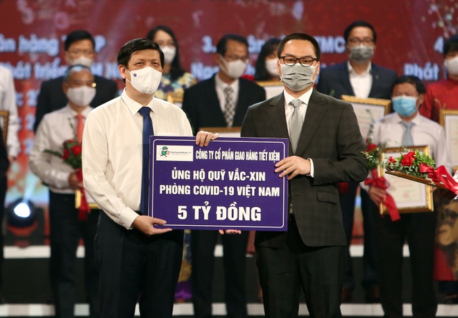 Giao Hàng Tiết Kiệm ủng hộ 5 tỷ đồng vào Quỹ vắc xin phòng chống Covid-19 - 1 Giao Hàng Tiết Kiệm ủng hộ 5 tỷ đồng vào Quỹ vắc xin phòng chống Covid-19 - 1