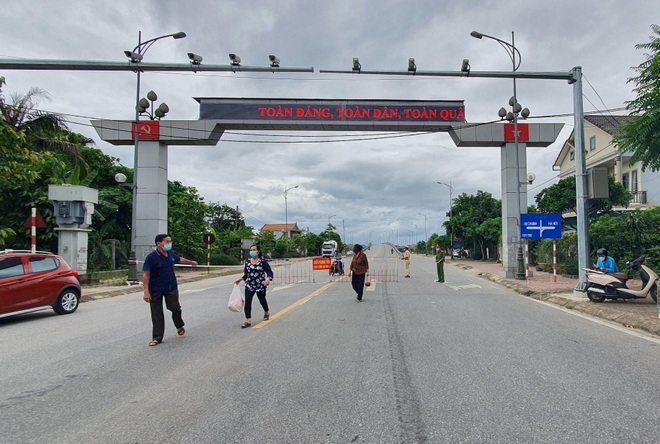 Thành phố Hà Tĩnh vắng lặng trong ngày đầu áp dụng cách ly - 5 Thành phố Hà Tĩnh vắng lặng trong ngày đầu áp dụng cách ly - 5