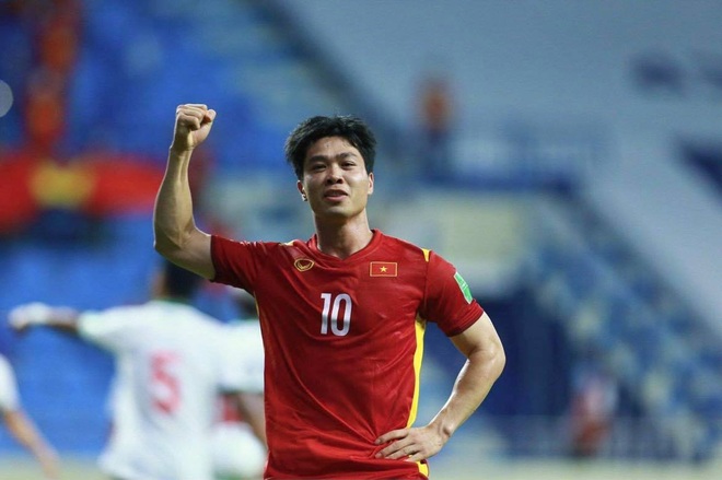 Cảm xúc của các tuyển thủ Việt Nam sau trận thắng đậm Indonesia - 3