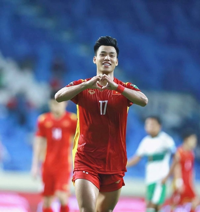 Cảm xúc của các tuyển thủ Việt Nam sau trận thắng đậm Indonesia - 9