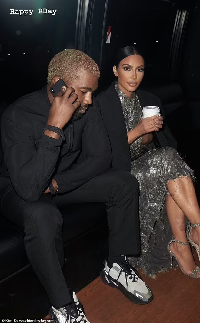 Kim Kardashian chúc mừng sinh nhật chồng dù đang làm thủ tục ly dị - 3 Kim Kardashian chúc mừng sinh nhật chồng dù đang làm thủ tục ly dị - 3