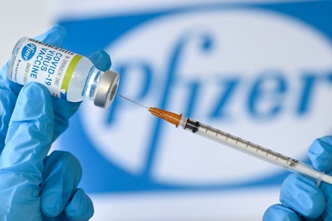 Bộ Y tế nói gì về tính an toàn của 2 lô vaccine Pfizer được tăng hạn dùng? - 1