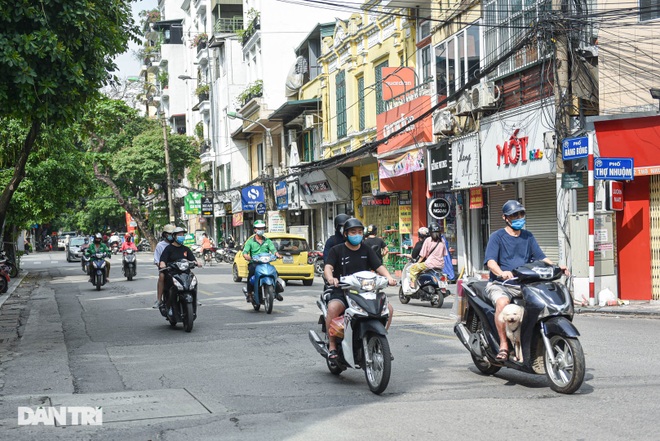 The street that used to have the most names in Hanoi - 10