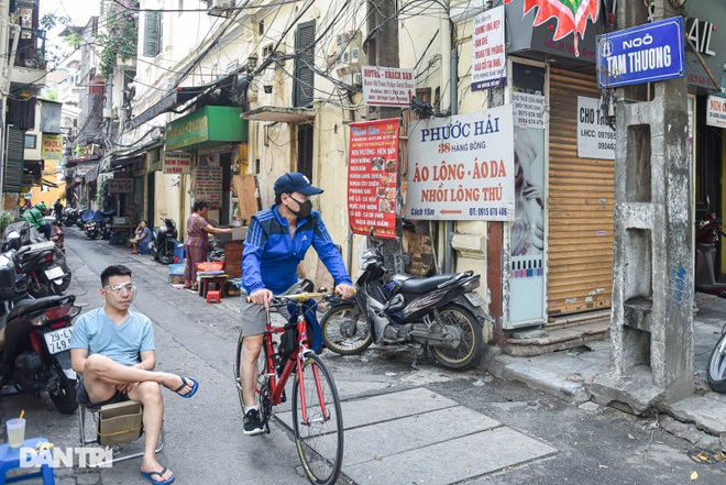 The street that used to have the most names in Hanoi - 8