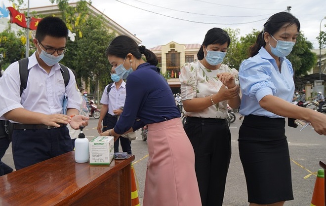 Vẻ đẹp của sức trẻ Việt Nam vào đề thi Ngữ văn lớp 10 Bình Định - 4 Vẻ đẹp của sức trẻ Việt Nam vào đề thi Ngữ văn lớp 10 Bình Định - 4