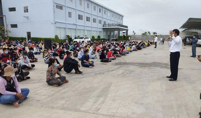1.000 công nhân Campuchia tháo chạy để trốn xét nghiệm Covid-19 - 2