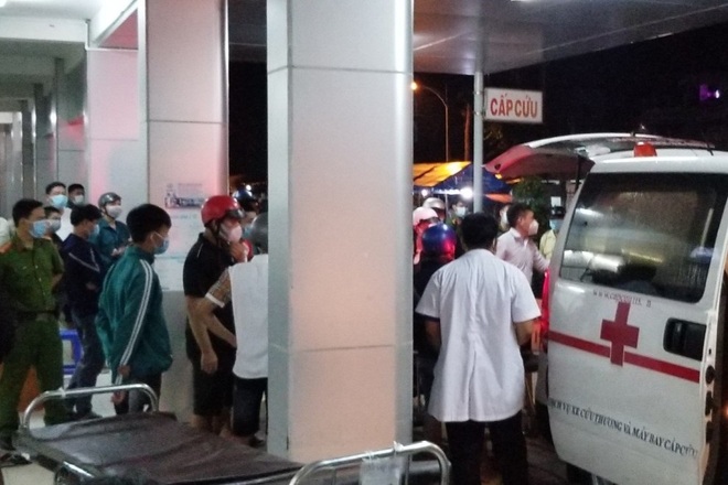 Xông vào bệnh viện chém loạn xạ, 3 người thương vong - 1 Xông vào bệnh viện chém loạn xạ, 3 người thương vong - 1