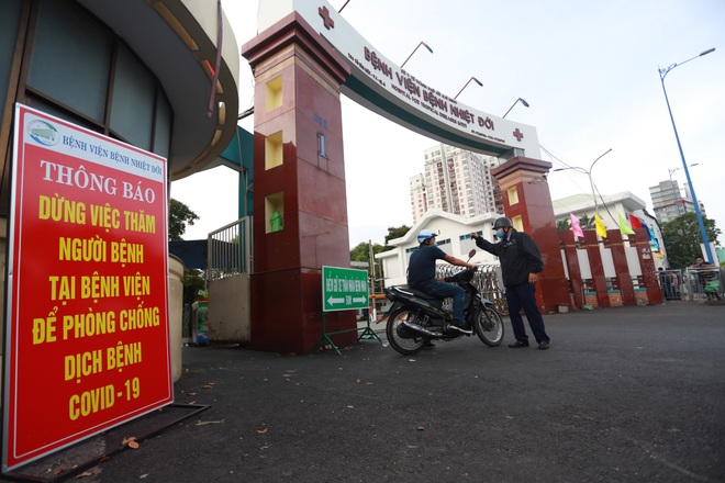 TPHCM: 30 bệnh viện, phòng khám phát hiện ca nhiễm SARS-CoV-2 - 2 TPHCM: 30 bệnh viện, phòng khám phát hiện ca nhiễm SARS-CoV-2 - 2