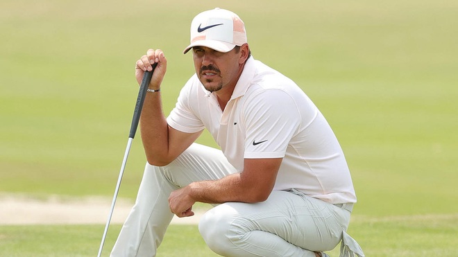 Bất ngờ xuất hiện tại giải golf Palmetto Championship 2021 - 1