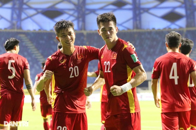 Thắng Malaysia, đội tuyển Việt Nam được thưởng nóng 3 tỷ đồng - 1