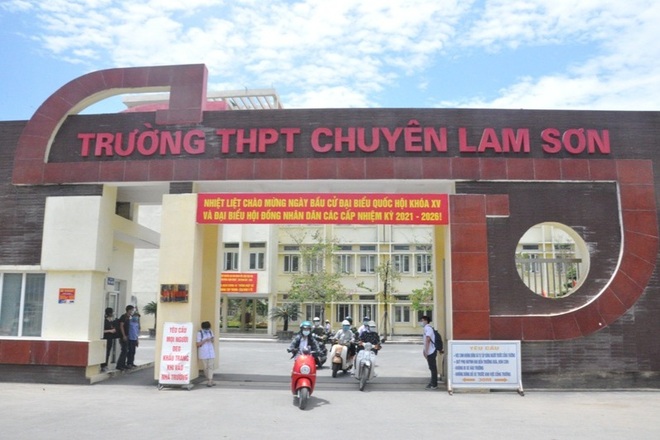 Điểm chuẩn dự kiến vào lớp 10 chuyên Lam Sơn tăng vọt so với năm trước - 1