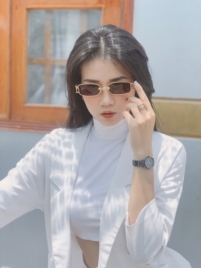 Hot girl nổi như cồn trên khán đài dự đoán Việt Nam thắng UAE 2-1 - 8 Hot girl nổi như cồn trên khán đài dự đoán Việt Nam thắng UAE 2-1 - 8