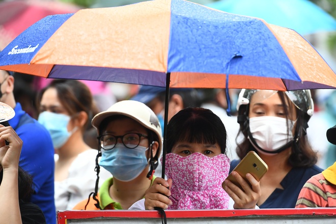 Hôm nay, thí sinh Hà Nội bước vào thi 2 môn cuối là Toán và Lịch sử - 3 Hôm nay, thí sinh Hà Nội bước vào thi 2 môn cuối là Toán và Lịch sử - 3
