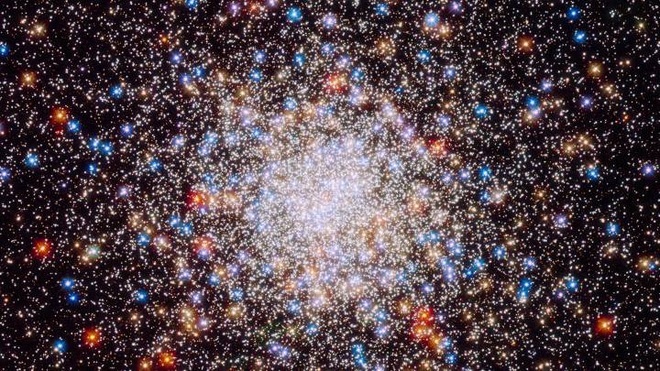 Phát hiện vật thể bí ẩn nhấp nháy gần trung tâm thiên hà - 1