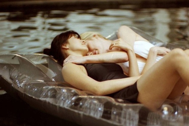 Bộ phim của ngọc nữ Song Hye Kyo nóng đến mức bị cấm chiếu - 5