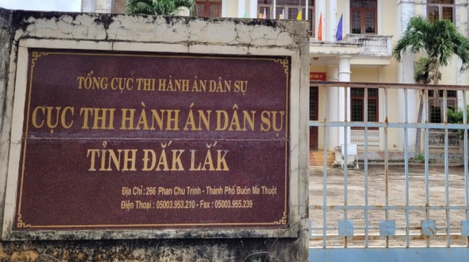 Cục Thi hành án dân sự Đắk Lắk bổ nhiệm hàng loạt cán bộ trái quy định - 1 Cục Thi hành án dân sự Đắk Lắk bổ nhiệm hàng loạt cán bộ trái quy định - 1
