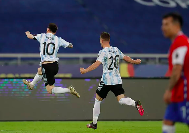 Messi lập siêu phẩm, Argentina vẫn hòa thất vọng với Chile - 2