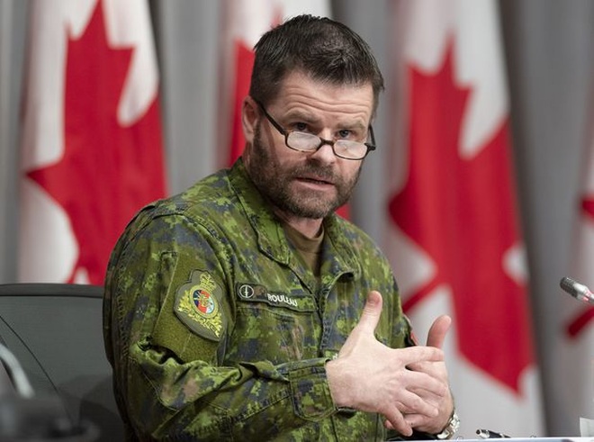 Tướng quân đội Canada mất chức vì đi chơi golf với cựu bộ trưởng quốc phòng - 1