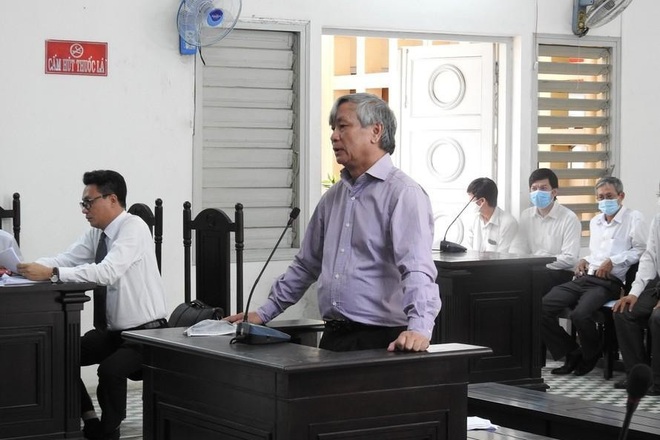 Bị tòa sơ thẩm phạt 3 năm tù, cựu Giám đốc Sở Y tế tỉnh Long An kêu oan - 1