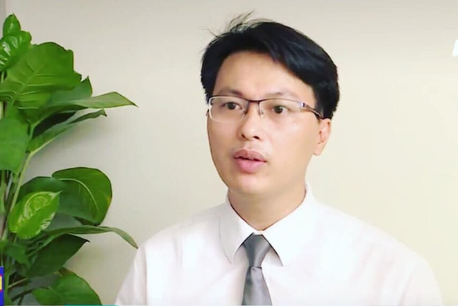 Vụ nam sinh lớp 12 quay lén cô giáo trong nhà vệ sinh: Luật sư nói gì? - 1 Vụ nam sinh lớp 12 quay lén cô giáo trong nhà vệ sinh: Luật sư nói gì? - 1