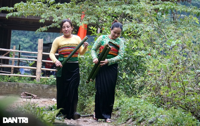 Unique rice dishes in bamboo tubes, bringing the breath of the mountains - 8