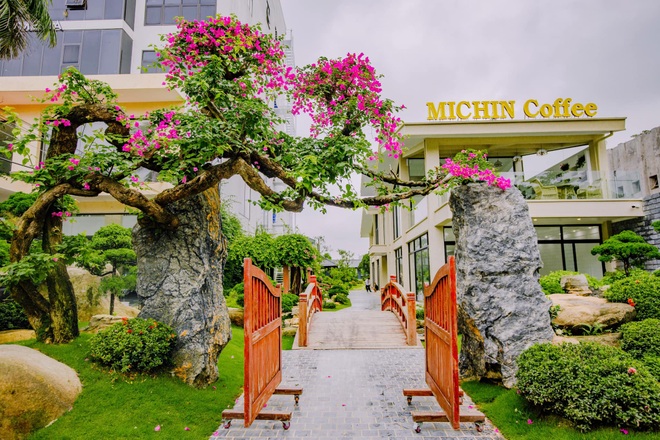 Quán cà phê sân vườn 1.700m2, đẹp như resort thu nhỏ ở Thanh Hóa - 1