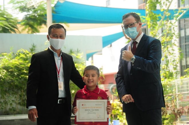 12 học sinh VAS đoạt học bổng tại 28 trường đại học danh tiếng thế giới - 5 12 học sinh VAS đoạt học bổng tại 28 trường đại học danh tiếng thế giới - 5