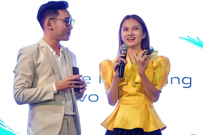 Nữ MC xinh đẹp chuyển sang bán sữa dinh dưỡng vì ế show mùa dịch - 3 Nữ MC xinh đẹp chuyển sang bán sữa dinh dưỡng vì ế show mùa dịch - 3