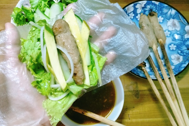 The strange attraction of Da Thanh spring rolls, eat and want to eat more - 2