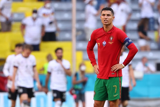 C.Ronaldo bị chỉ trích là kẻ ngốc và coi thường đối thủ - 2
