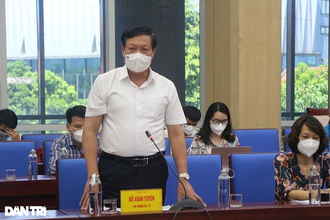 Nghệ An: Tiêm 10.000 liều vắc xin phòng Covid-19/ngày - 1 Nghệ An: Tiêm 10.000 liều vắc xin phòng Covid-19/ngày - 1