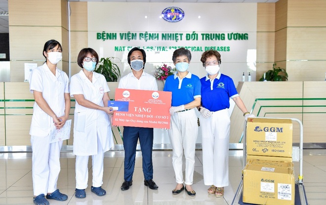 NCB ủng hộ một tỷ đồng Quỹ vắc xin và phòng chống Covid-19 TP. Hà Nội - 2 NCB ủng hộ một tỷ đồng Quỹ vắc xin và phòng chống Covid-19 TP. Hà Nội - 2