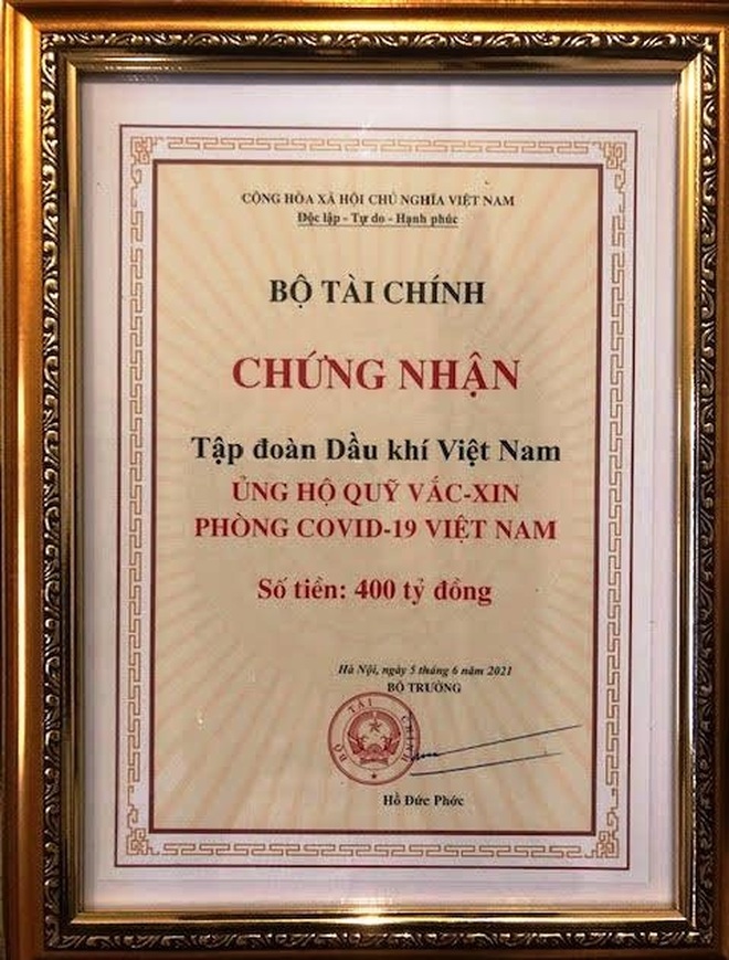 Petrovietnam đã chuyển 400 tỷ đồng đến Quỹ vắc xin phòng, chống Covid-19 - 1 Petrovietnam đã chuyển 400 tỷ đồng đến Quỹ vắc xin phòng, chống Covid-19 - 1