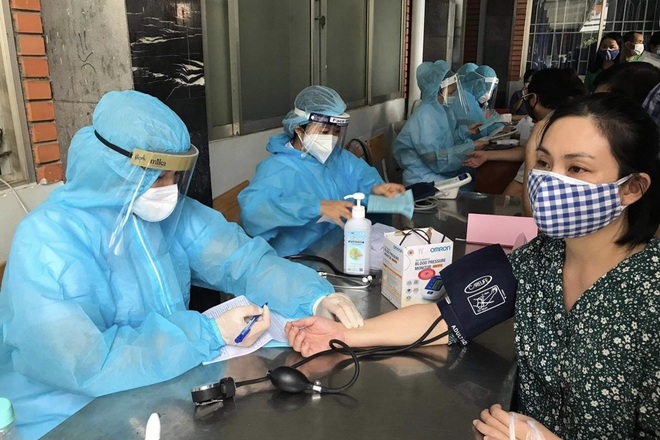 Được tiêm vắc xin thời điểm này chính là món quà sức khỏe ý nghĩa - 7 Được tiêm vắc xin thời điểm này chính là món quà sức khỏe ý nghĩa - 7