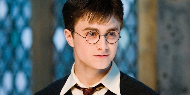 Sao Harry Potter Daniel Radcliffe bán nhà cho bố mẹ, bỏ túi 2 triệu USD - 3