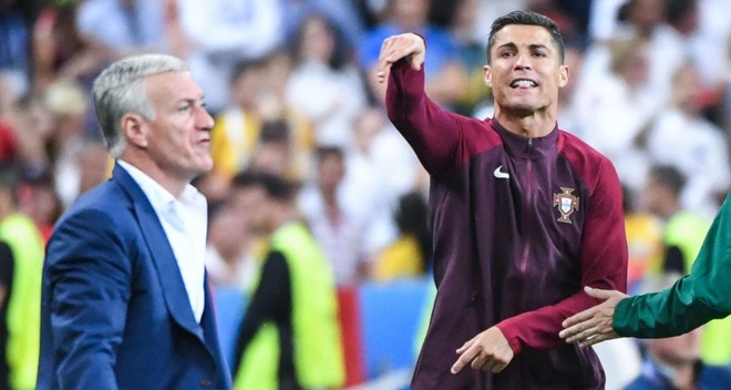 HLV Deschamps tuyên bố bắt chết C.Ronaldo - 2 HLV Deschamps tuyên bố bắt chết C.Ronaldo - 2