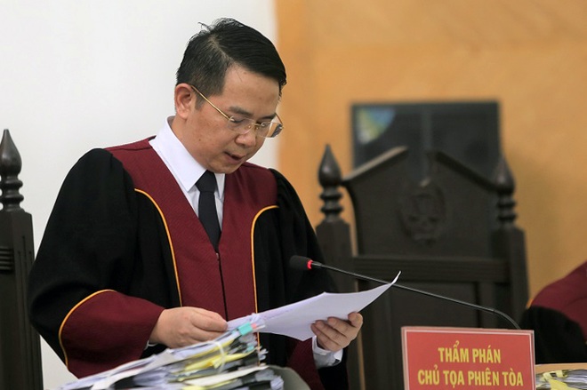 Gần 500 giáo sư, bác sĩ xin giảm án cho cựu Giám đốc CDC Hà Nội - 1